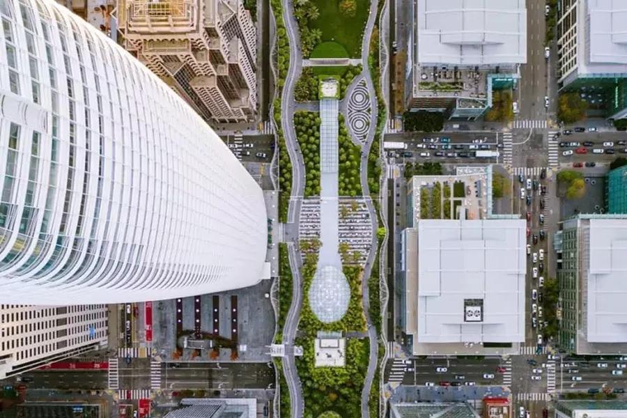 An aerial view of 贝博体彩app's Salesforce公园.