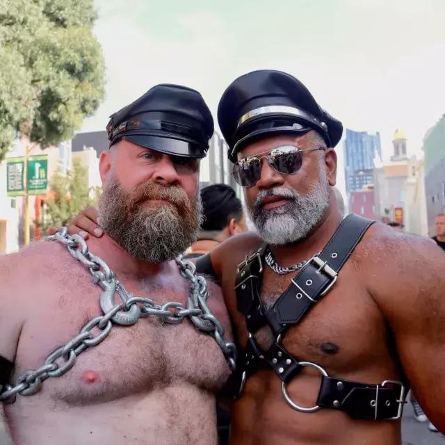 Asistentes típicos a la feria de Folsom Street